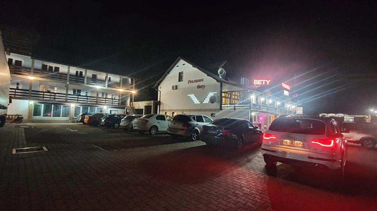 Pensiunea Bety Tutulesti Dış mekan fotoğraf